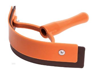 PLASTIC SWEAT SCRAPER [CL:ORANGE]