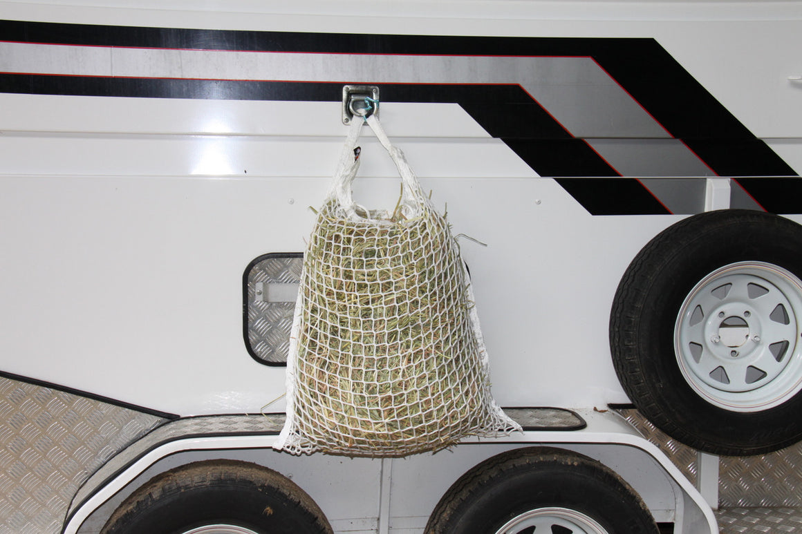SLOW FEED HAY NET - WHITE HORSE