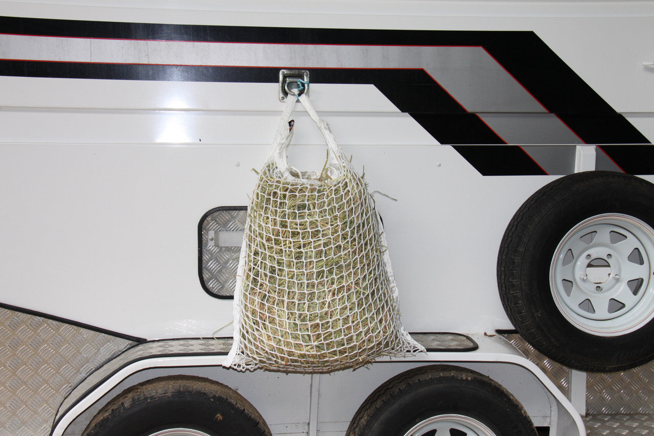 SLOW FEED HAY NET - WHITE HORSE