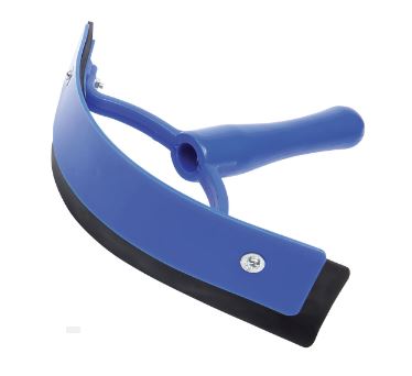 PLASTIC SWEAT SCRAPER [CL:BLUE]